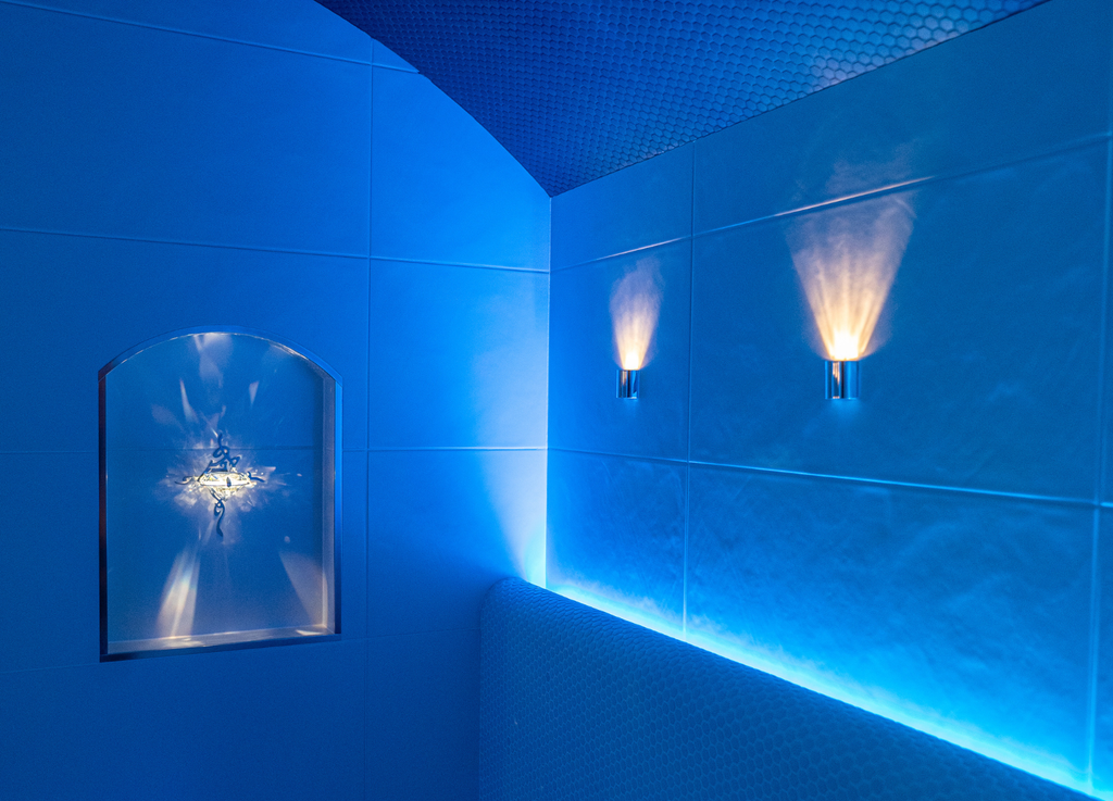 Color Light Therapy: Wellness, Mood, and Chakra Benefits